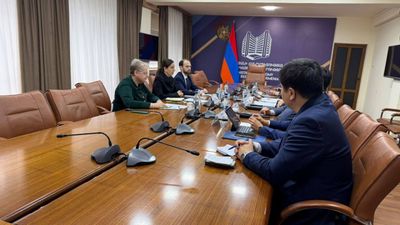 Նախարարի տեղակալ Անուշիկ Ավետյանը հանդիպել է Ղազախստանի առևտրի և ինտեգրացիայի նախարարության ներդրումային կոմիտեի նախագահ Գաբիդուլա Օսպանկուլովի հետ